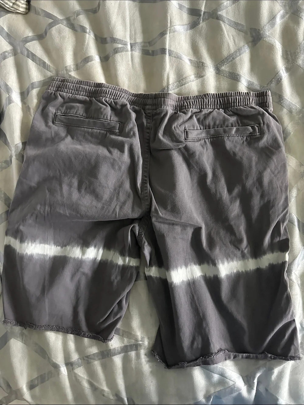 Arizona Jean Company Gray Tie-Dye Swim Trunks with White Drawstring